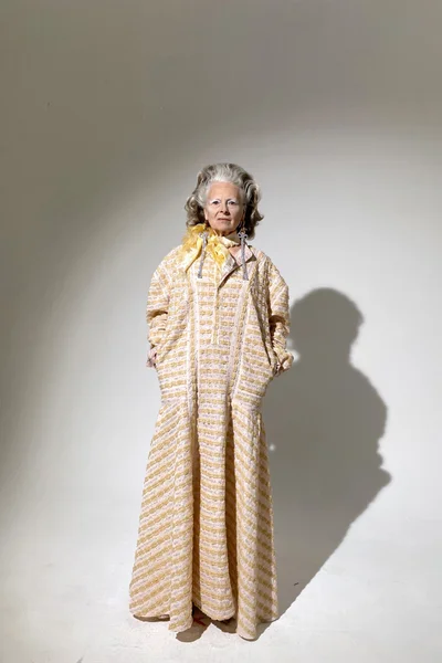 Look 16